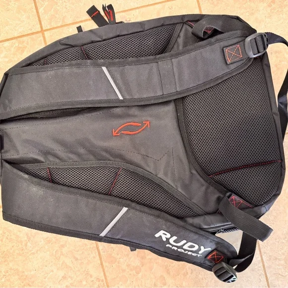 RUDY PROJECT backpack. Many features. Many compartments. Brand new. - Picture 4 of 16